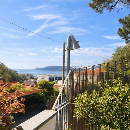 Belvedere Sul Golfo, D&d Deluxe, Near Lerici And Cinque Terre Jacuzzi Seaview Ac * ラ・スペツィア