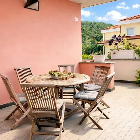 Belvedere Sul Golfo, D&d Deluxe, Near Lerici And Cinque Terre Jacuzzi Seaview Ac * ラ・スペツィア