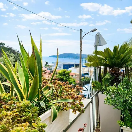 Belvedere Sul Golfo, D&d Deluxe, Near Lerici And Cinque Terre Jacuzzi Seaview Ac 別荘 *